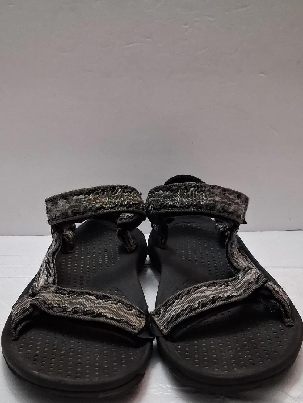 Teva Size 10 Men's Sandals with Gray Patterned Velcro Straps With Black Sole.